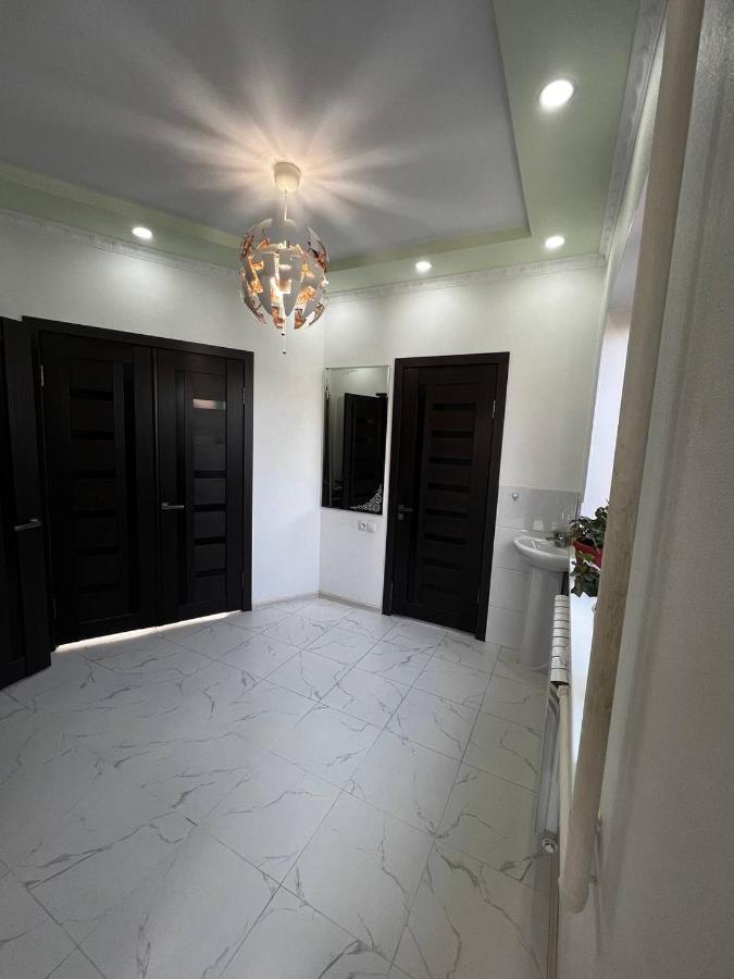 Guesthouse Greathome Karakol Exterior foto