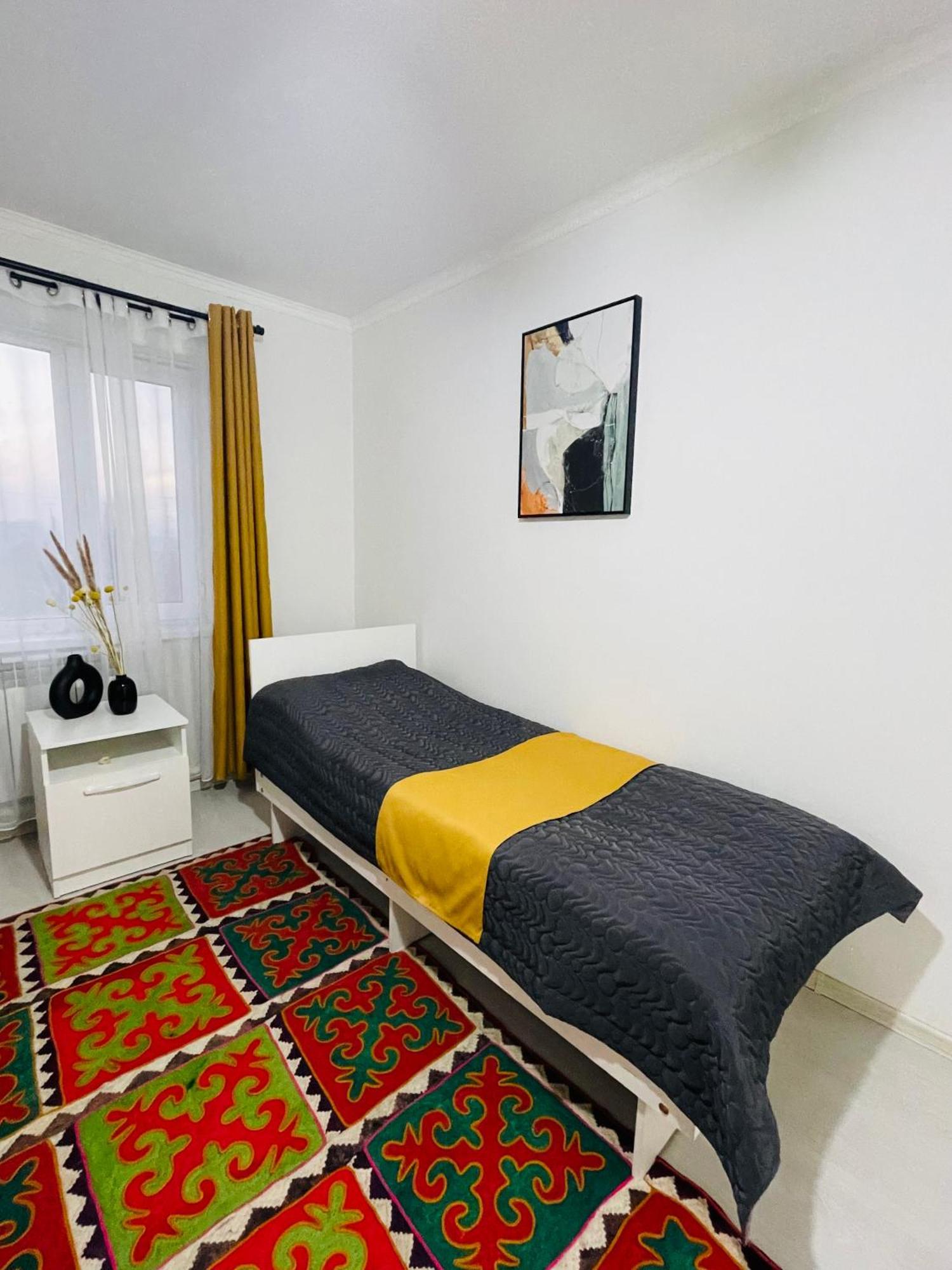 Guesthouse Greathome Karakol Exterior foto