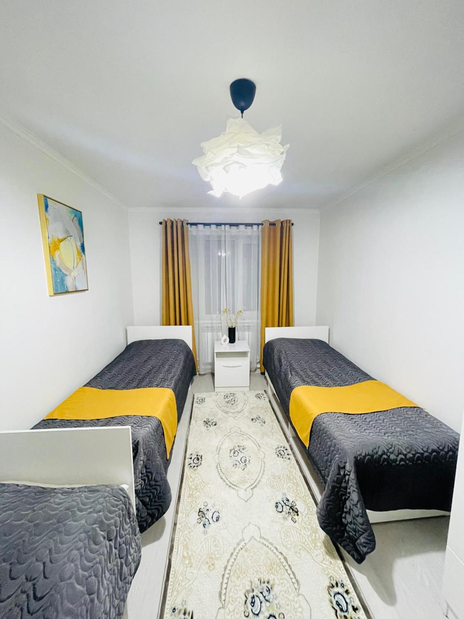 Guesthouse Greathome Karakol Exterior foto