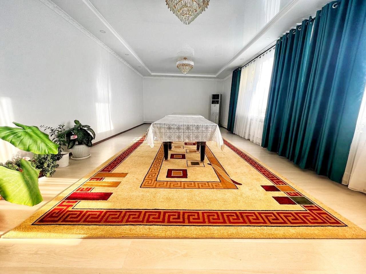 Guesthouse Greathome Karakol Exterior foto