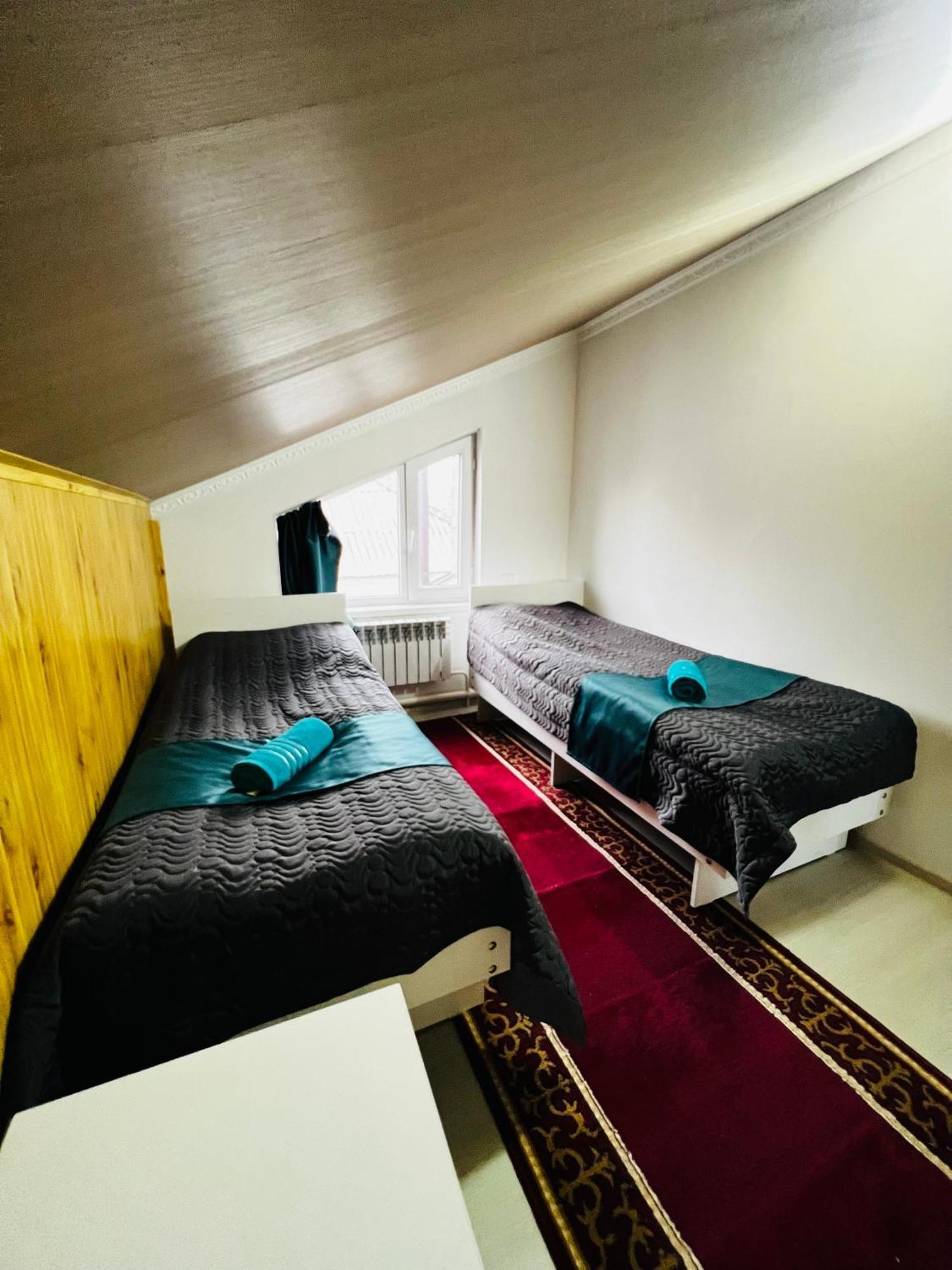 Guesthouse Greathome Karakol Exterior foto