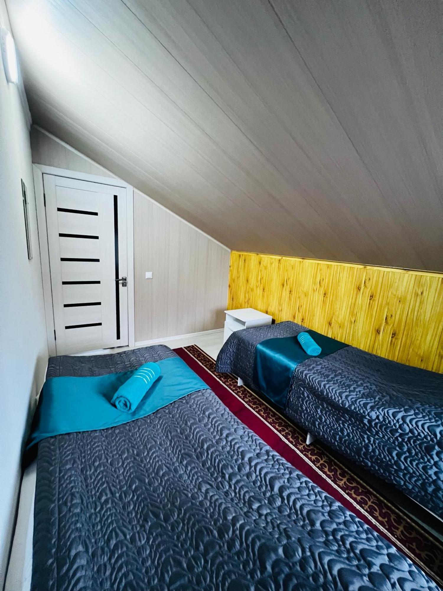 Guesthouse Greathome Karakol Exterior foto