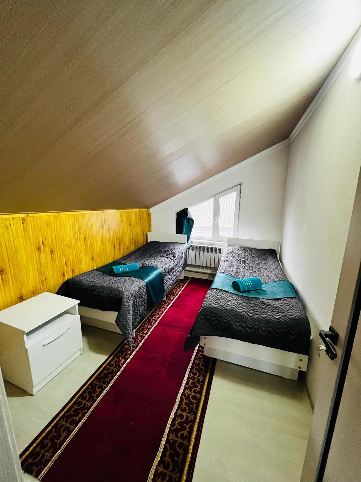 Guesthouse Greathome Karakol Exterior foto